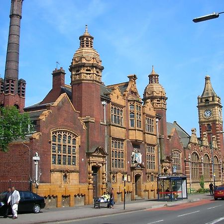 Апартаменты Modern Flat In Moseley With Free Parking Бирмингем Экстерьер фото