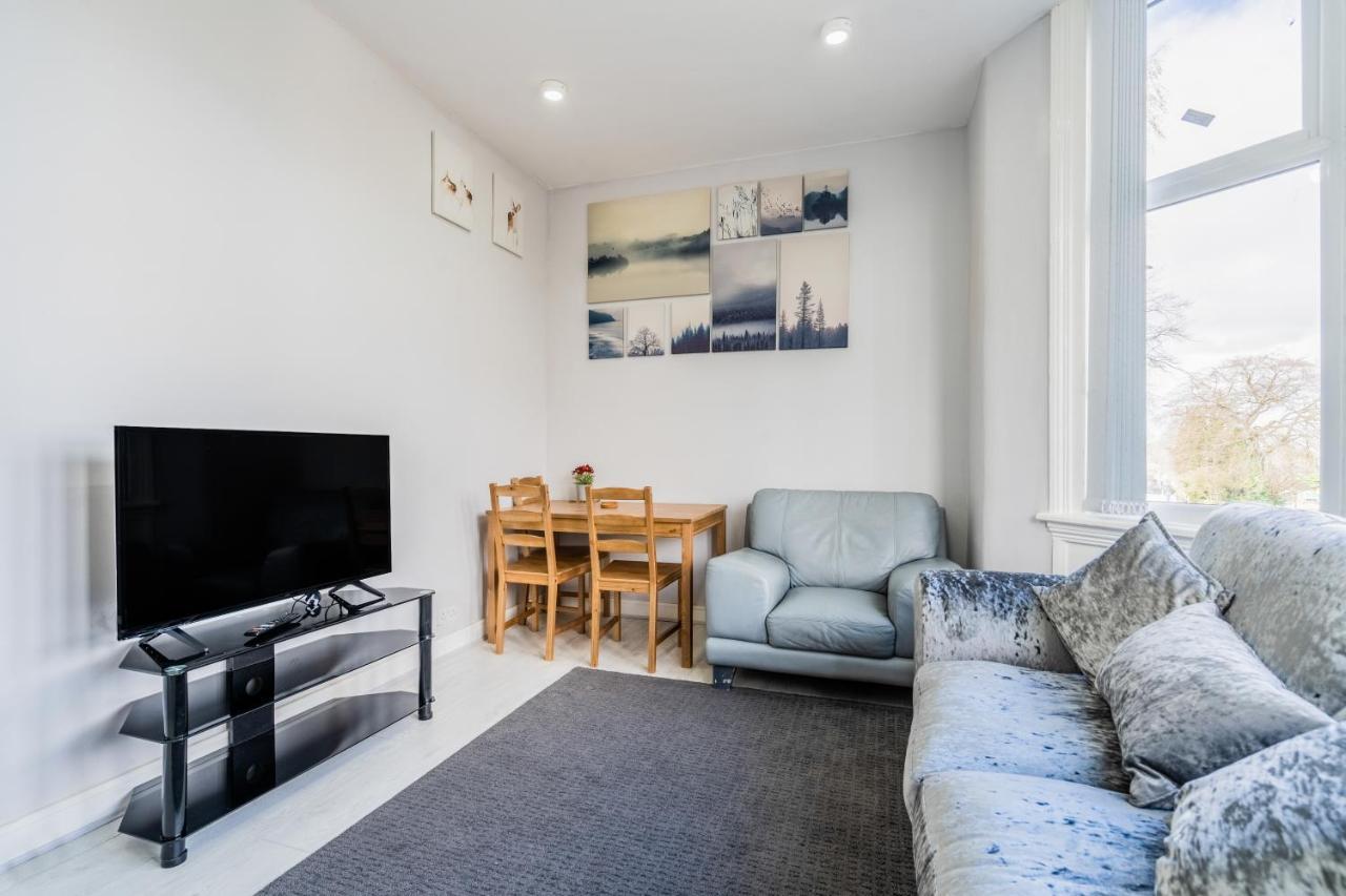 Апартаменты Modern Flat In Moseley With Free Parking Бирмингем Экстерьер фото